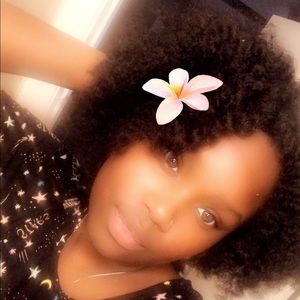 Meet your Posher, Shawnesha